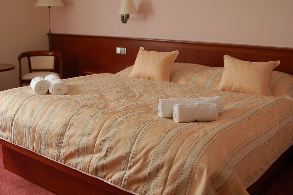 Double Room - Photo 5