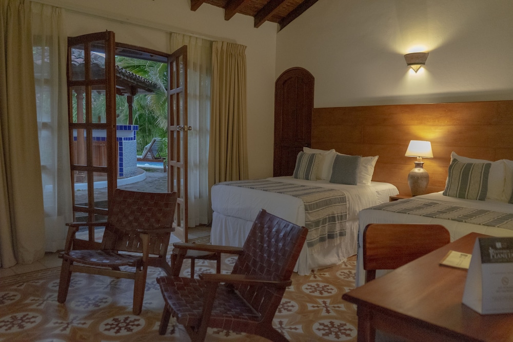 Deluxe Double Room, 1 Bedroom, Pool Access, Courtyard Area photo 1