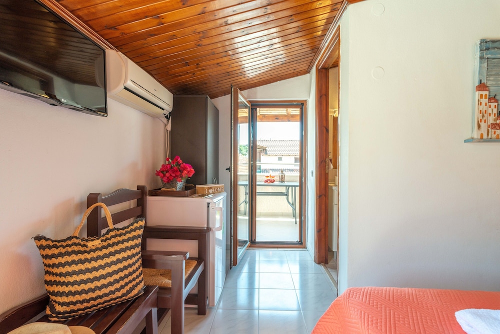 Double Room, Sea View, Balcony (5 ZEPHYRUS) photo 3