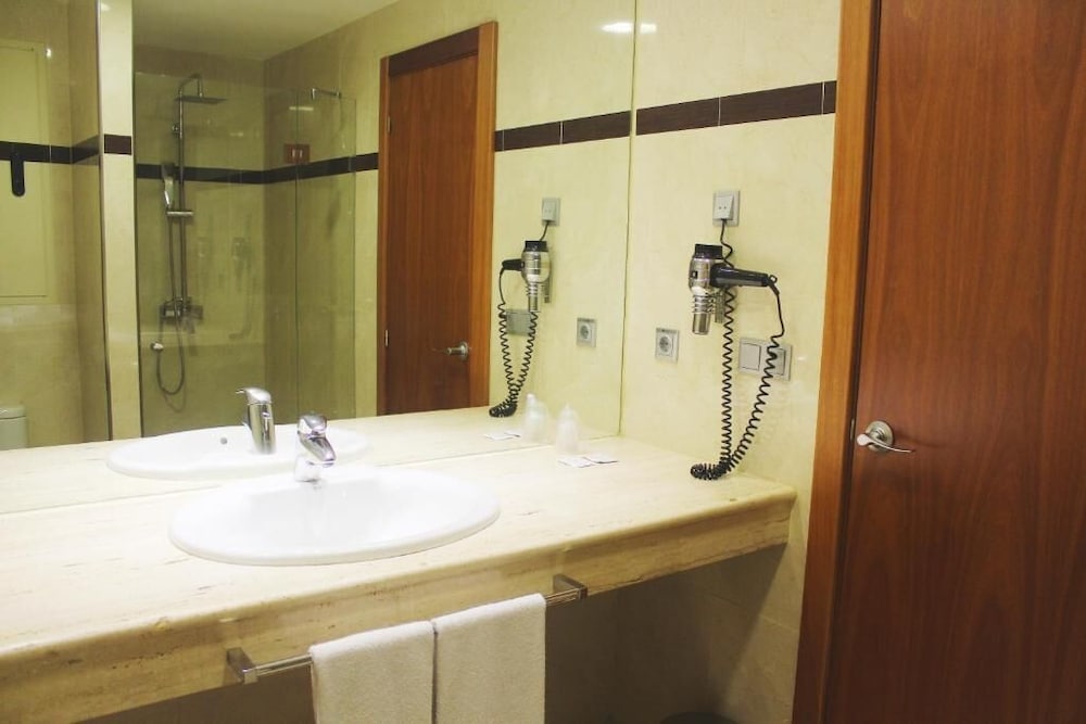 Basic Double Room