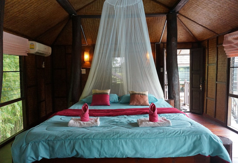Deluxe Double Room With Pool View photo 2