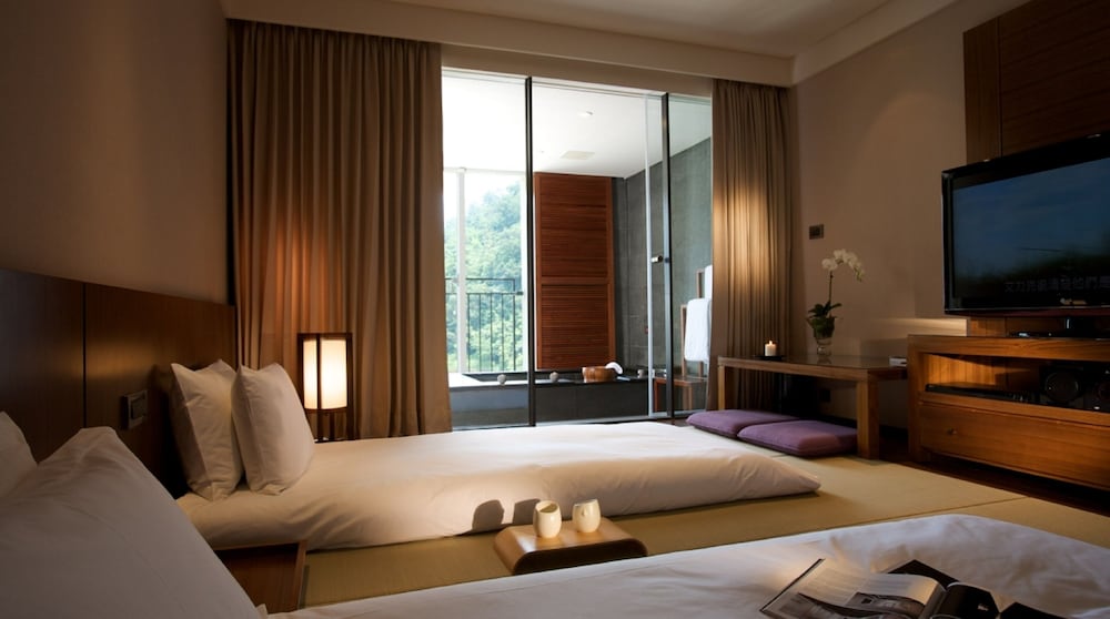 Japanese style room (Dual spring bath) photo 2