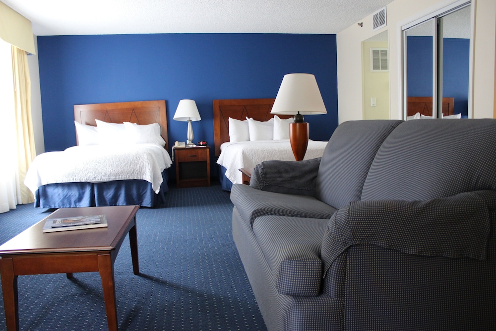 Doral Inn & Suites Miami Airport West — photo 57