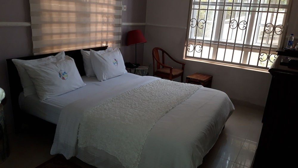 Studio Room