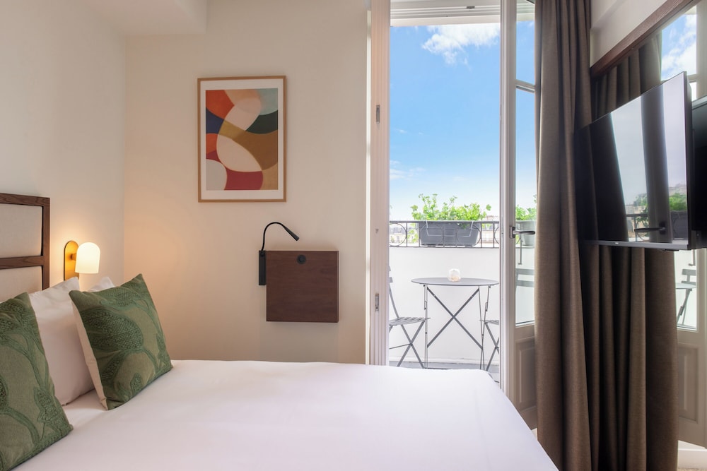 Deluxe Double Room, Balcony photo 2