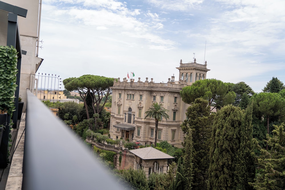 Panoramic Suite