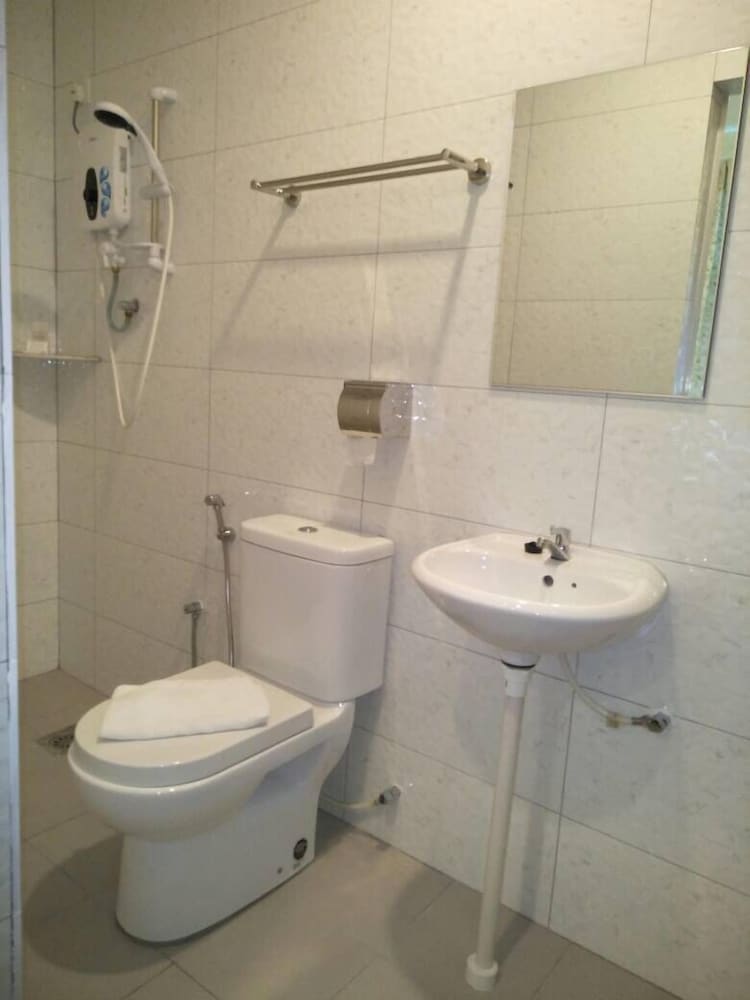 Deluxe Double Room, 1 Queen Bed, with windows photo 2