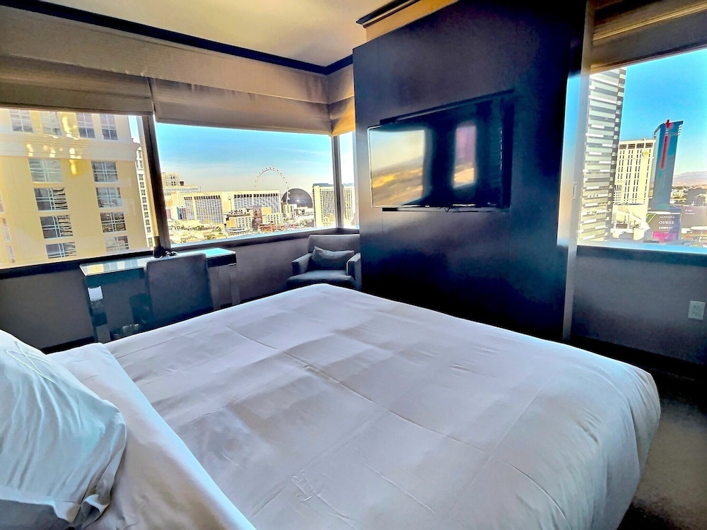 City Corner 1 BR - Photo 1
