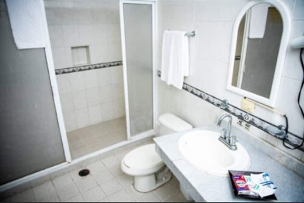 Single Room, Non Smoking (KS) photo 3