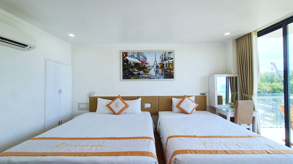 Deluxe Triple Room photo 2