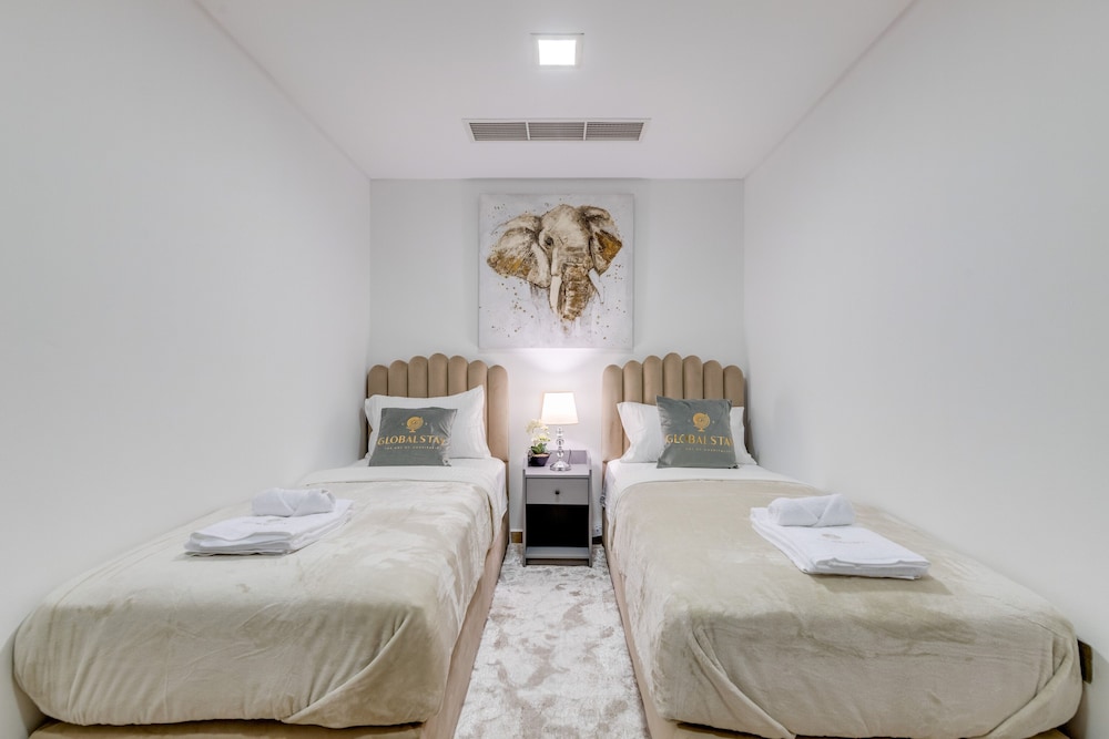 Luxury Townhome, 3 Bedrooms, Sea View photo 2