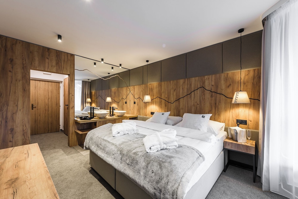 Superior Double or Twin Room photo 1