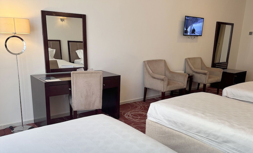 Standard Triple Room - Photo 3