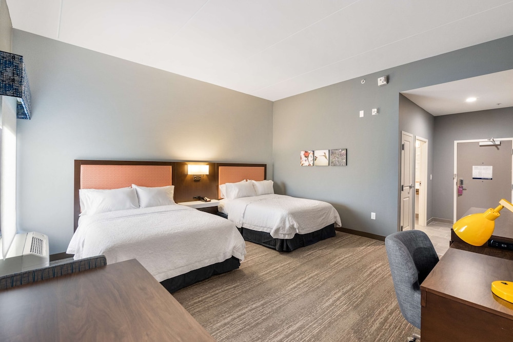 Studio, 2 Queen Beds, Non Smoking, Refrigerator & Microwave (Wet bar)