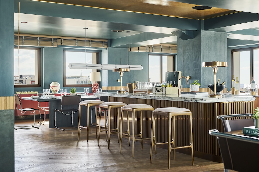 Suite (Penthouse) - Photo 14