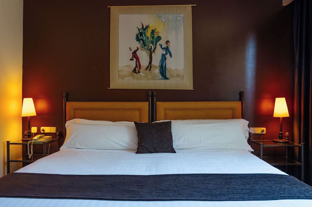 Standard Double or Twin Room - Photo 3