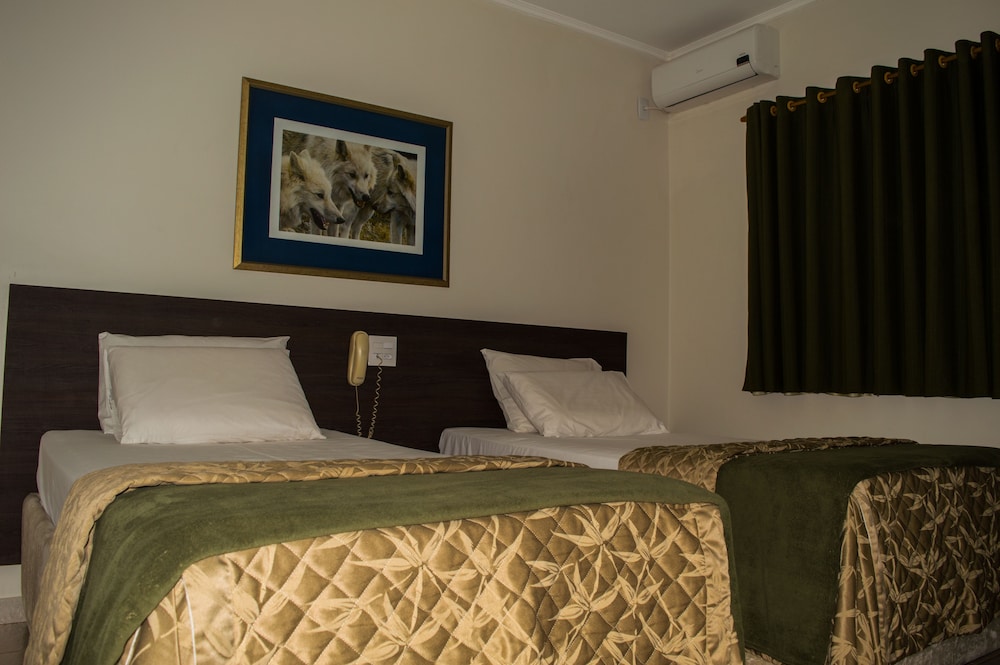 Economy Twin Room, 2 Twin Beds photo 1