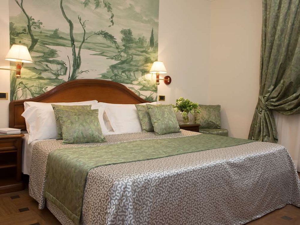 Room (Villa) - Photo 2