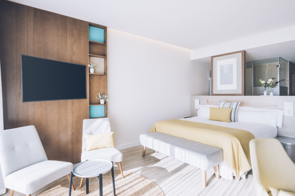Double Room Single Use, Sea View (Priority Location) Double Room Single Use, Sea View (Priority Location)