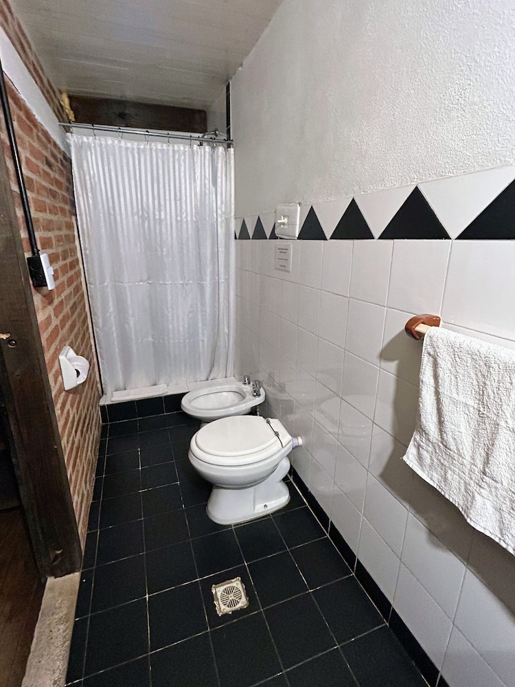 Basic Double Room photo 2