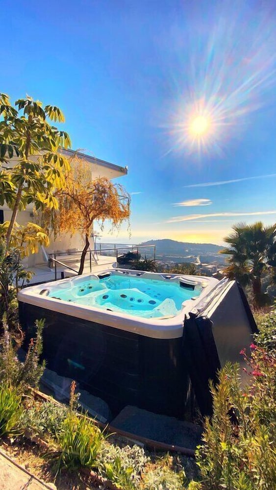 Villa, 6 Bedrooms, Accessible, Private Pool photo 3