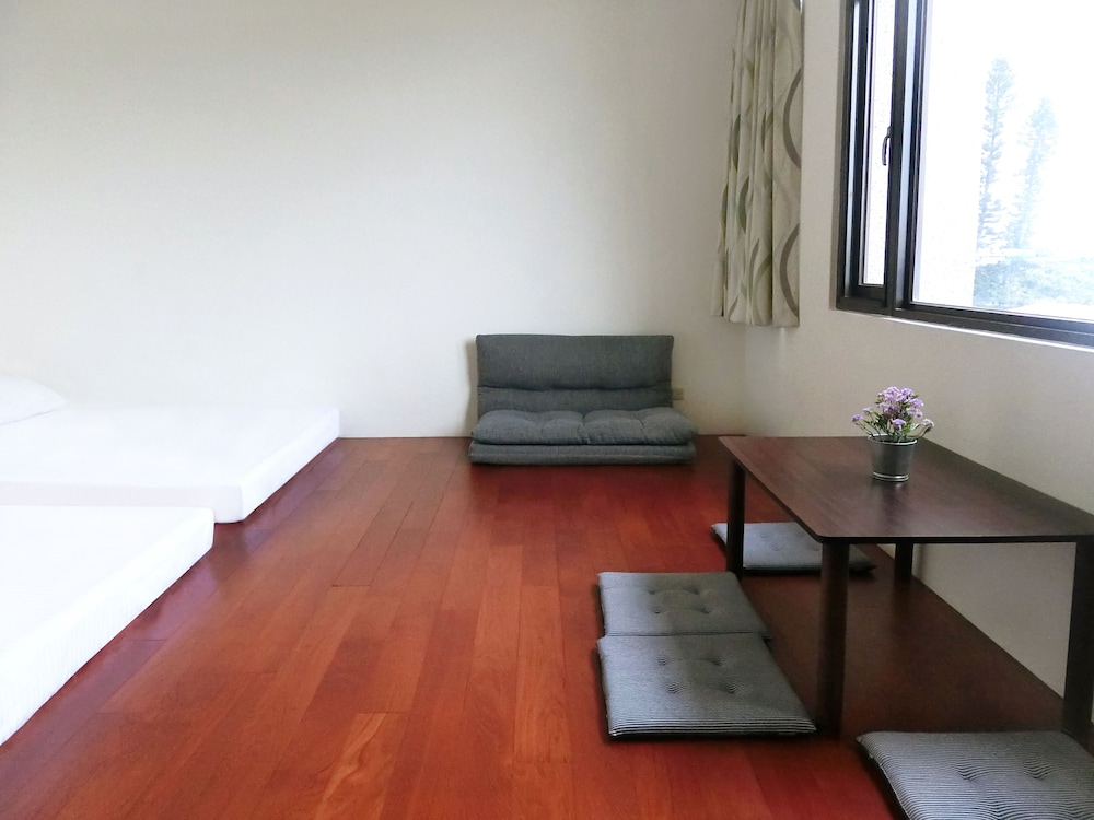 Family Quadruple Room, 1 Bedroom, Shared Bathroom, Sea View photo 3