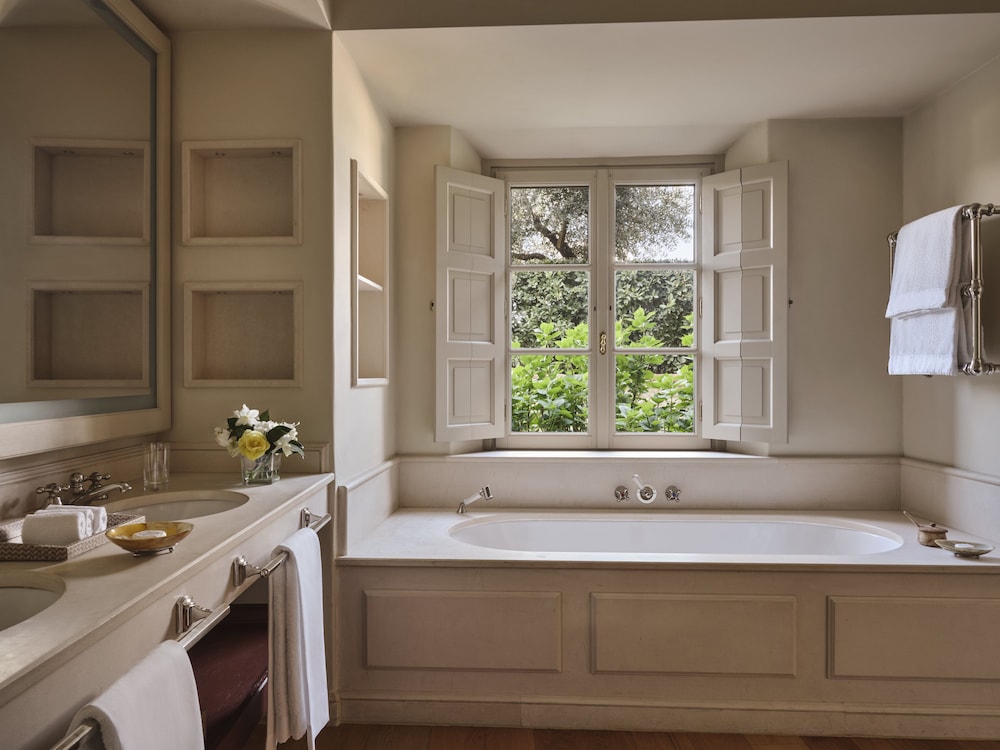 Suite (Castiglion del Bosco) - Photo 12