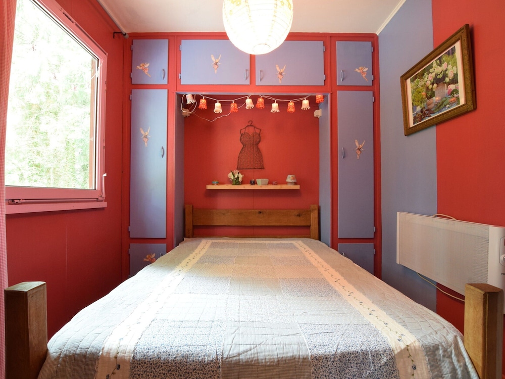Classic Chalet, 2 Bedrooms photo 1