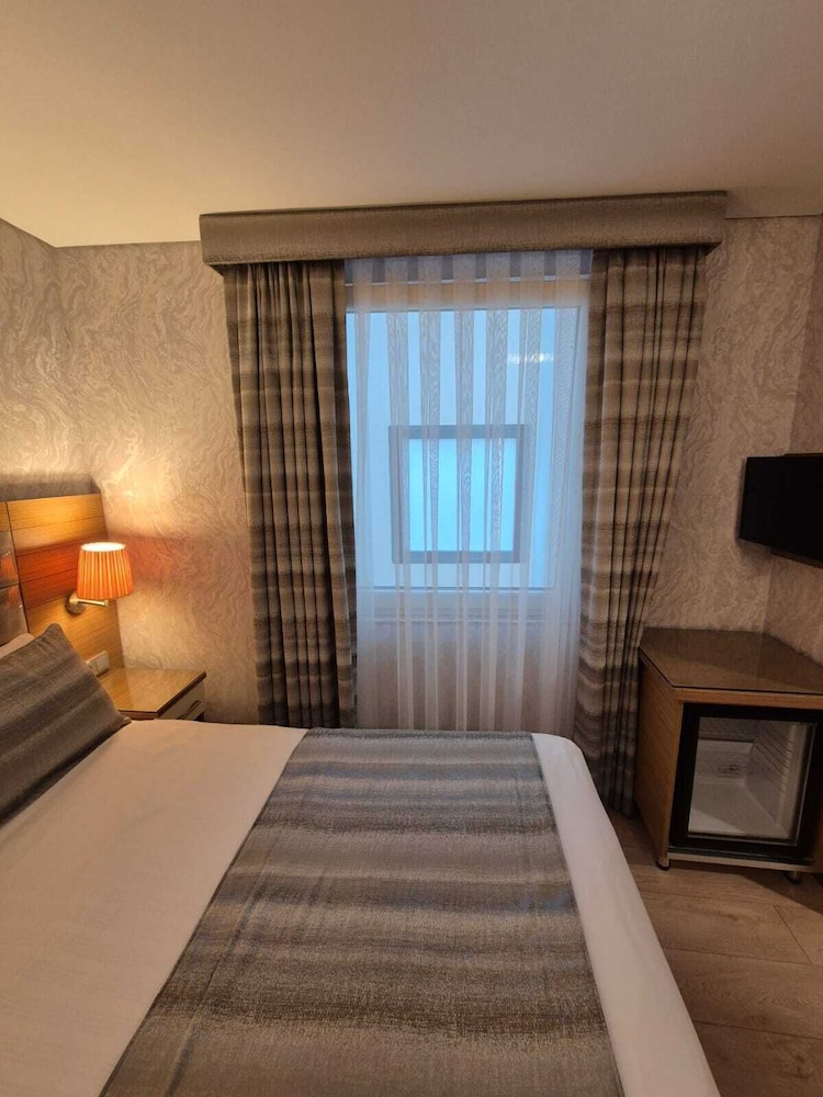 Economy Double Room photo 2