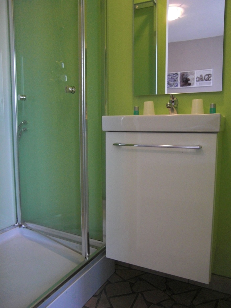 Double Room - Photo 10