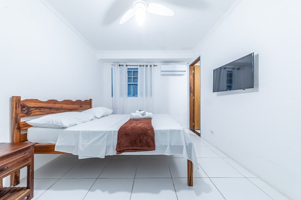 Economy Twin Room - Photo 3