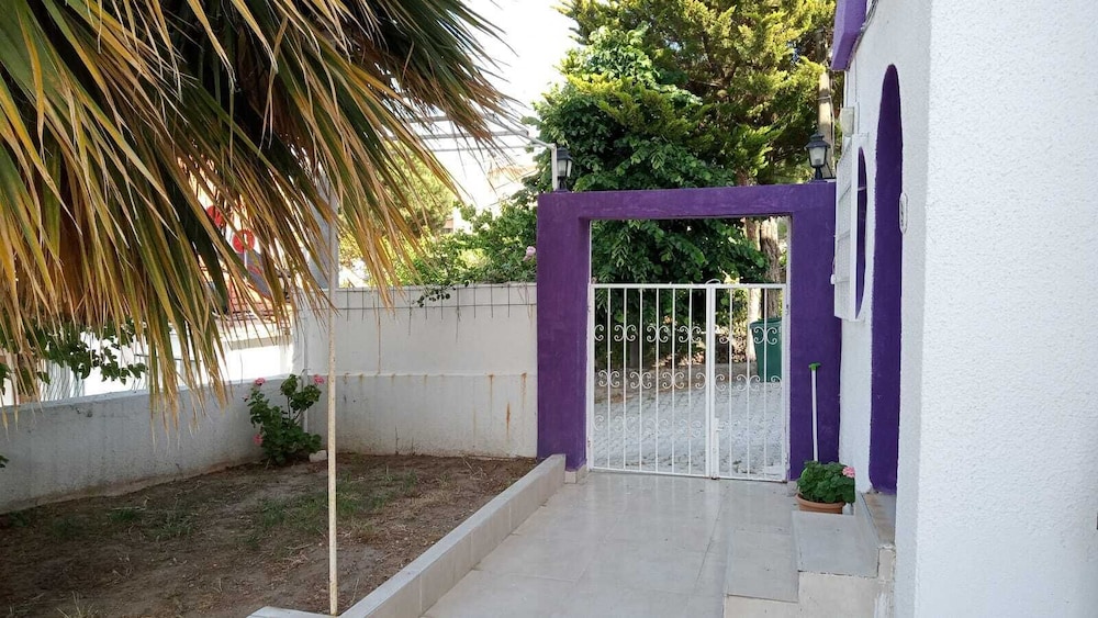 Tek Buyuk Yatakli Iki Kisilik Manzarasiz Oda photo 2