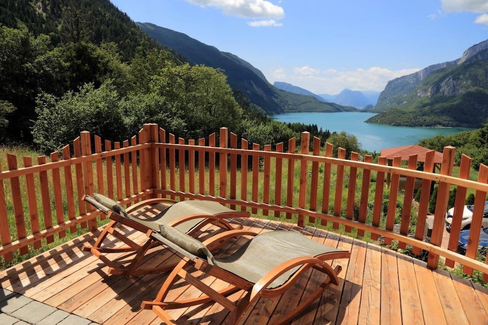 Double or Twin Room, Terrace, Lake View photo 2