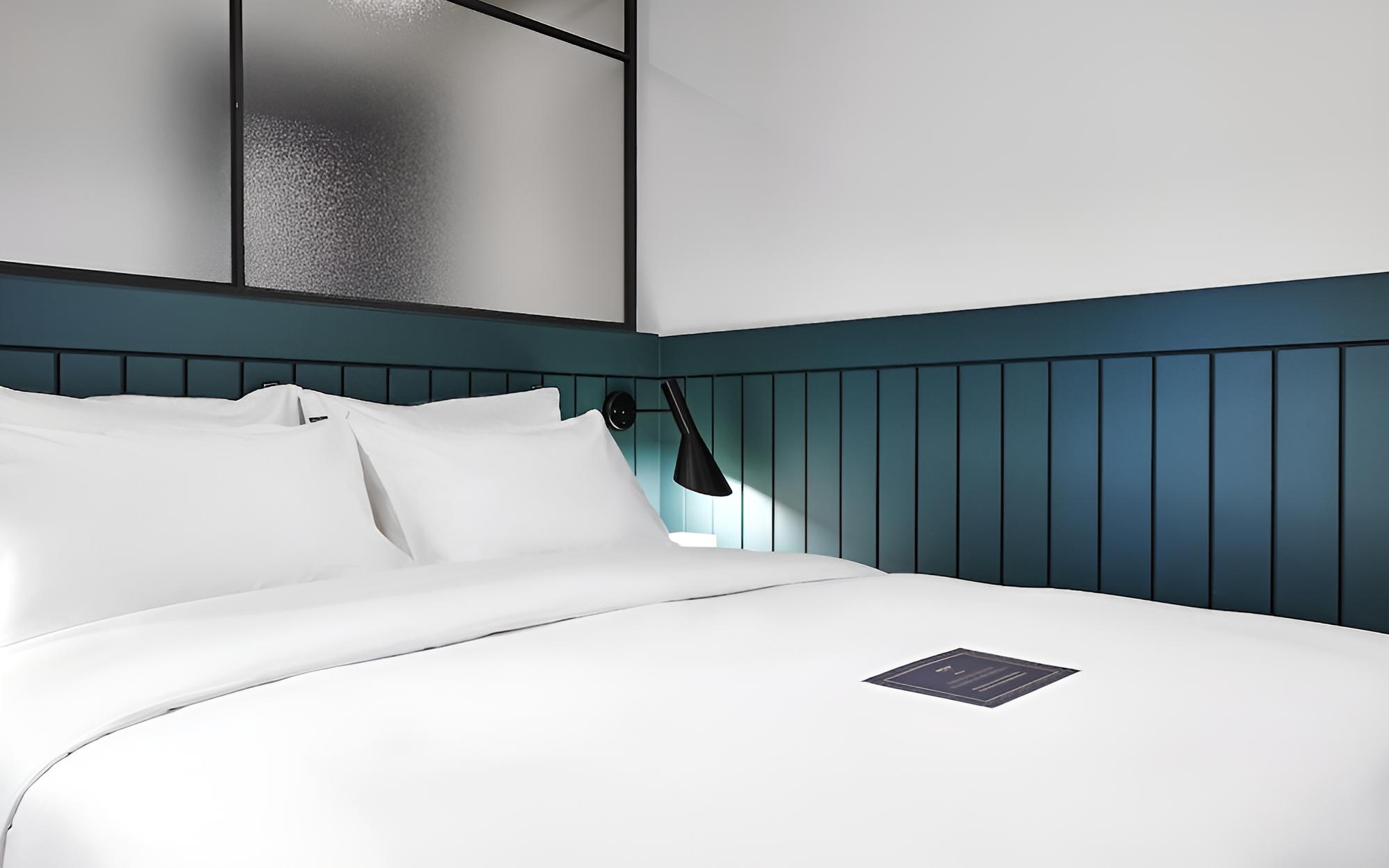 Room (VIP Movie (Netflix viewing double bed) photo 2