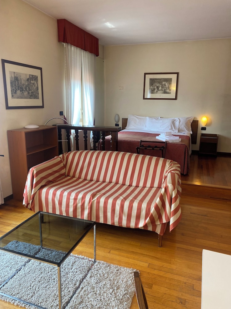 Comfort Studio, Garden View