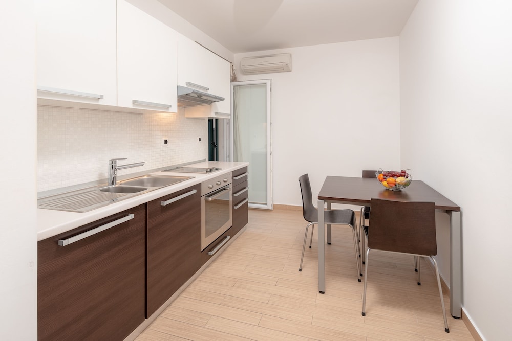 Basic Apartment (14) photo 2