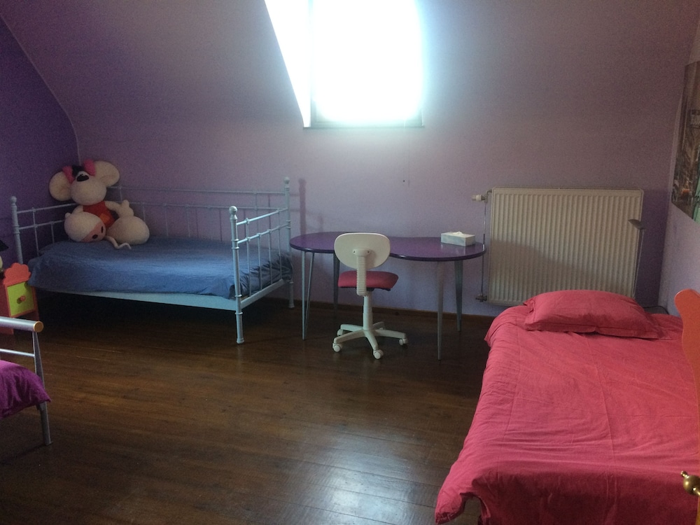 Standard Quadruple Room (Wallys) photo 2