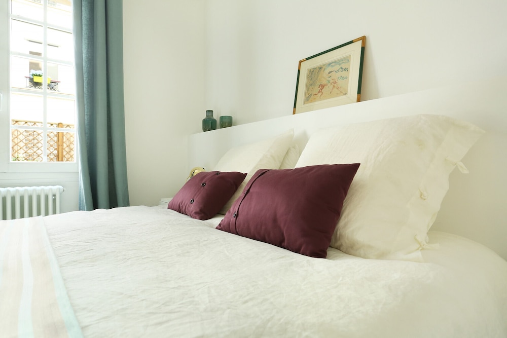 Apartment photo 2