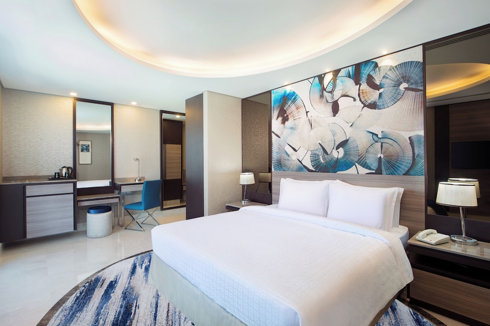 Deluxe Room, 1 King Bed photo 1