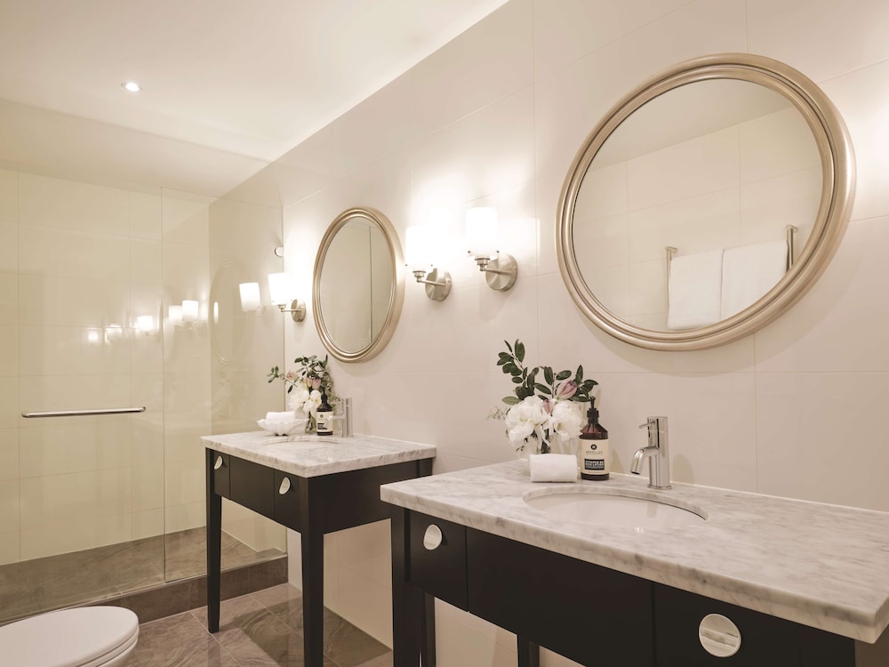 Fuller Suite King  (Weekly Housekeeping) - Photo 7