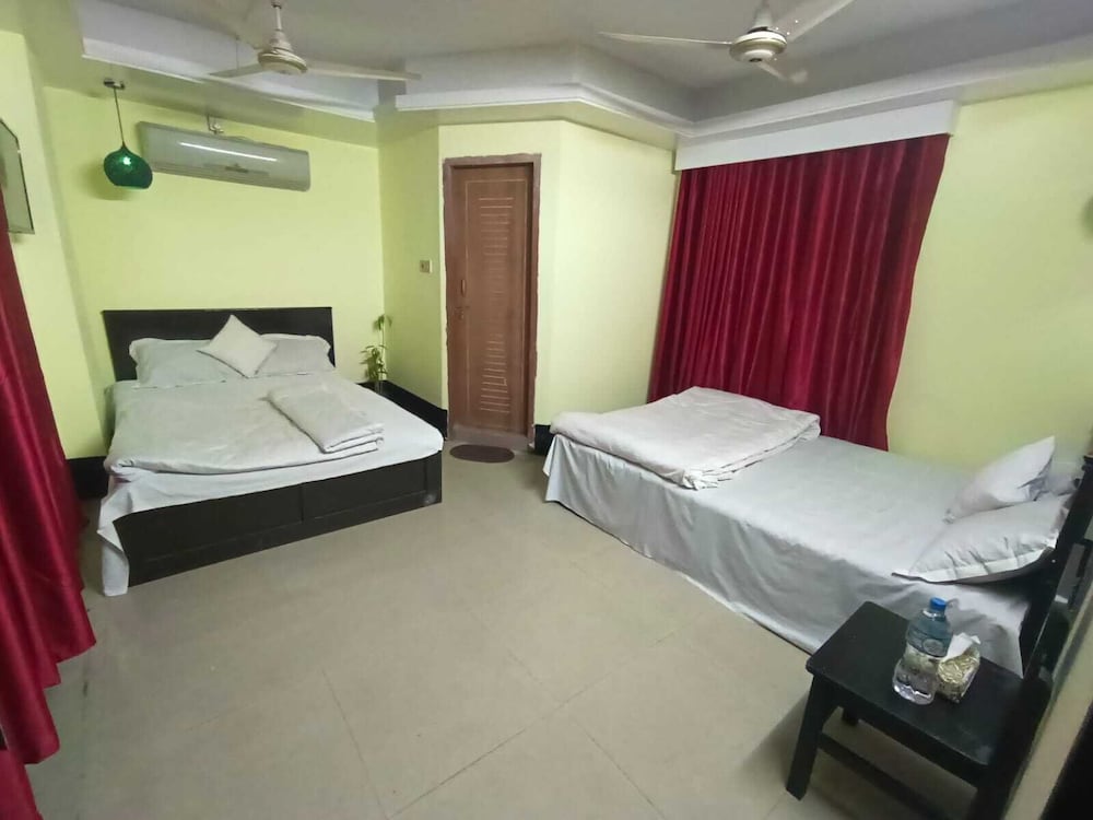 Deluxe Twin Room photo 2