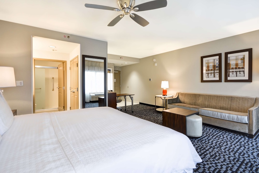 Suite, 1 Bedroom, Accessible (Hearing)