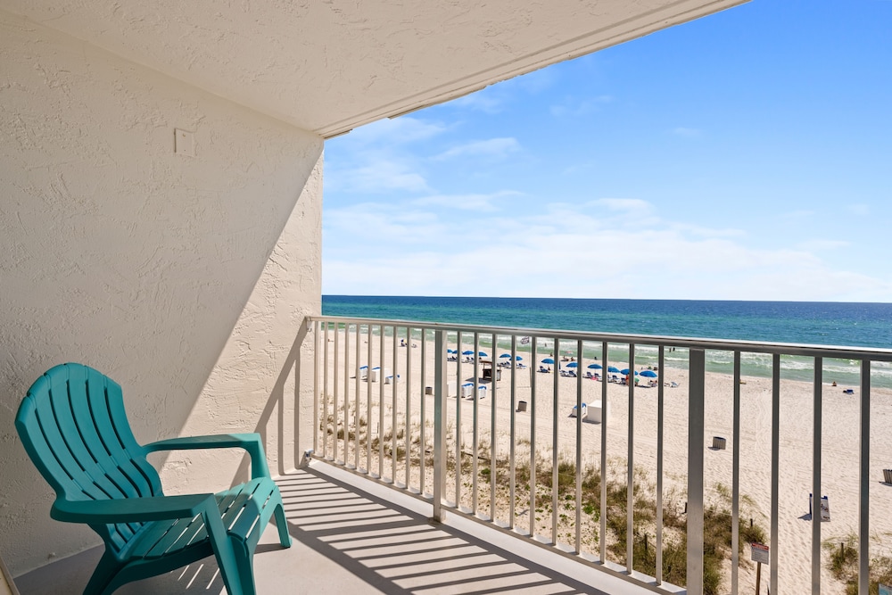 Standard Room, Balcony, Beach View photo 3