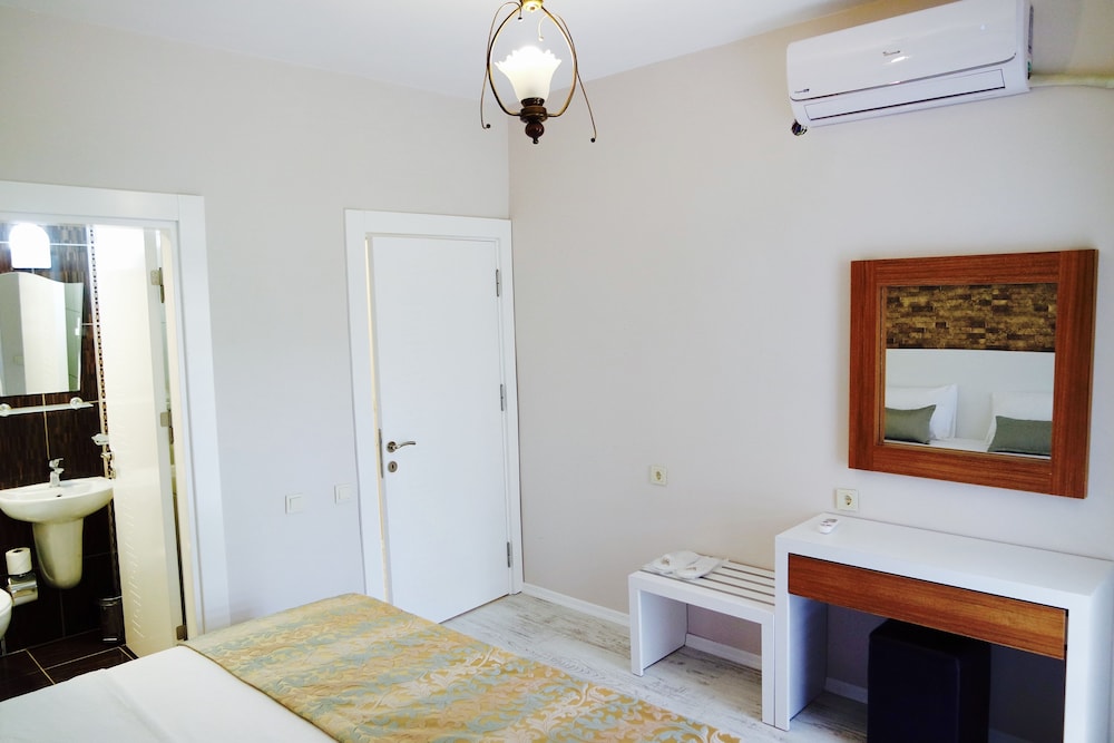 Superior Apartment, 1 Bedroom - Photo 3