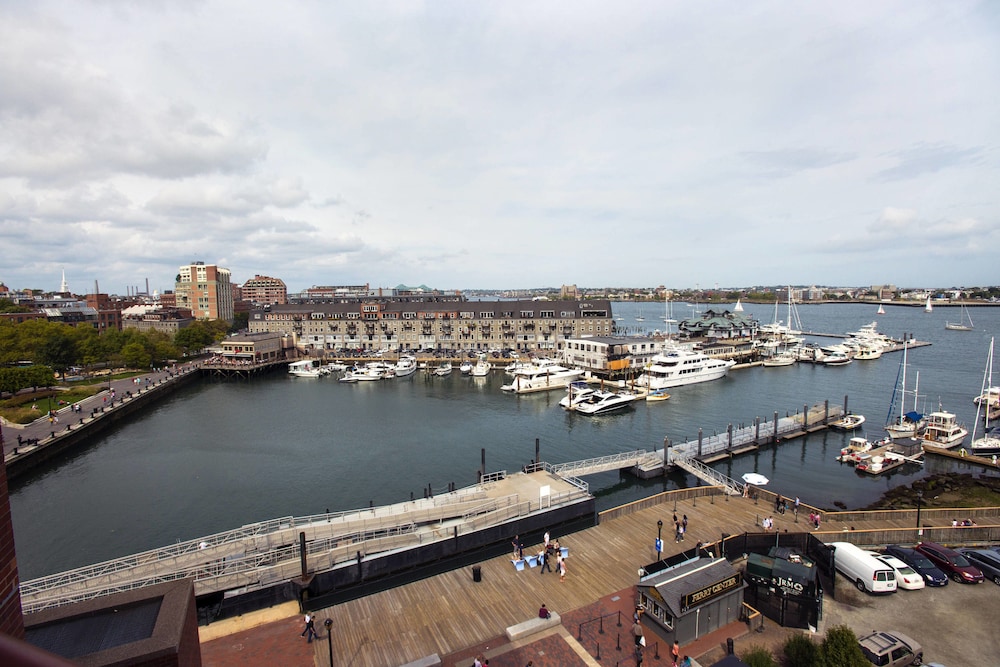 Room, 1 King Bed, Harbor View - Photo 7