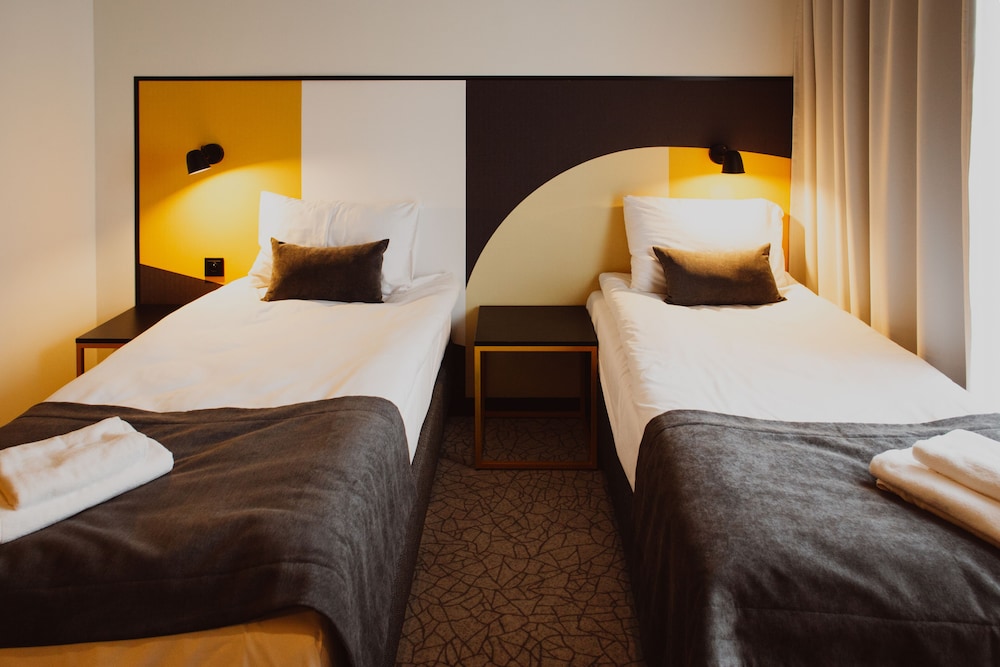 Basic Twin Room - Photo 1