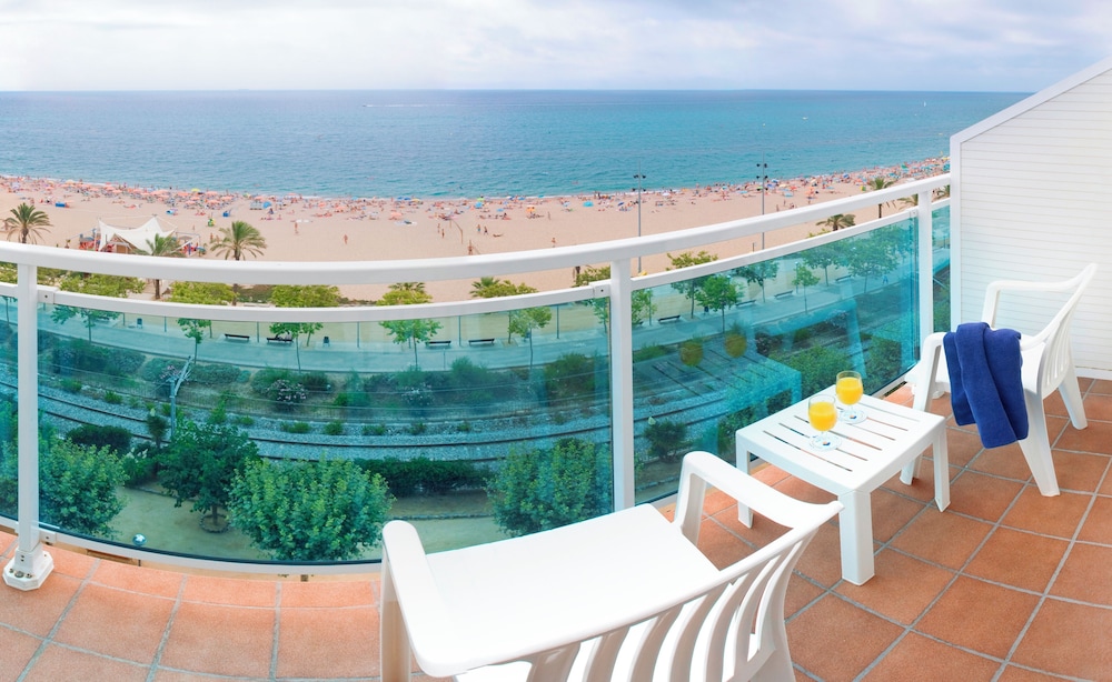 Family Room, Balcony, Sea View (2 Adults + 2 Children) photo 2