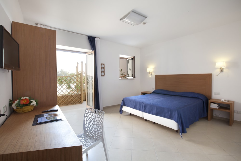 Triple Room, Annex Building - Photo 1