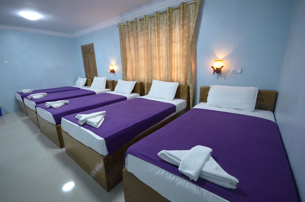 Female Dormitory Room photo 2