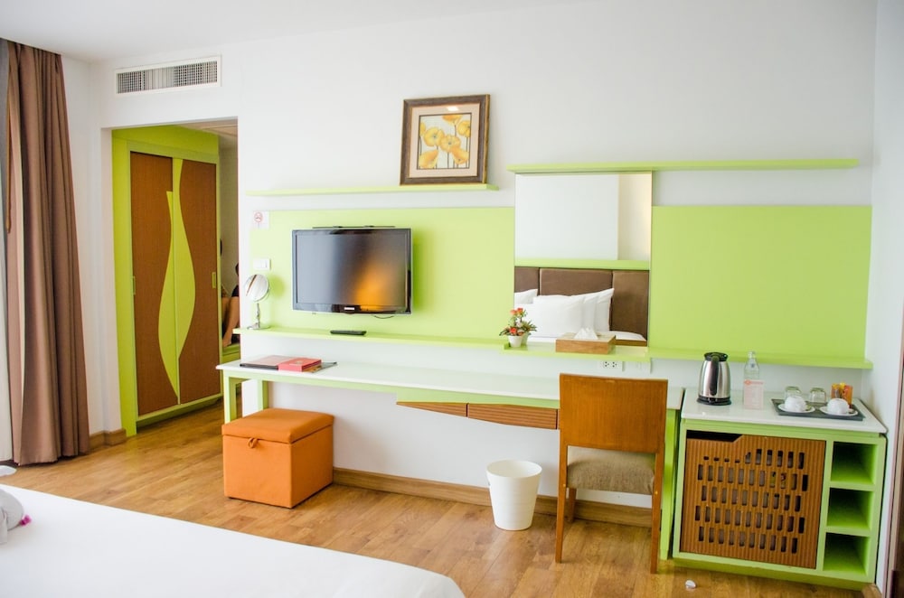 Deluxe Room - Photo 10